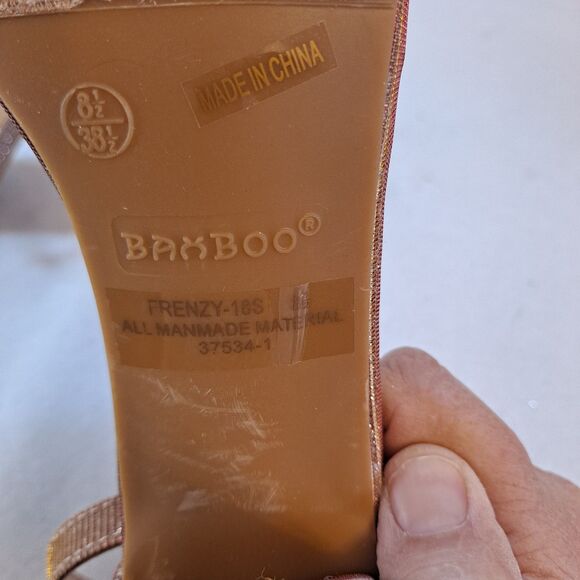 Bamboo Frenzy 18S Block Heel Sandals Women's Size 8.5 M Rose Gold Metallic - Picture 8 of 9